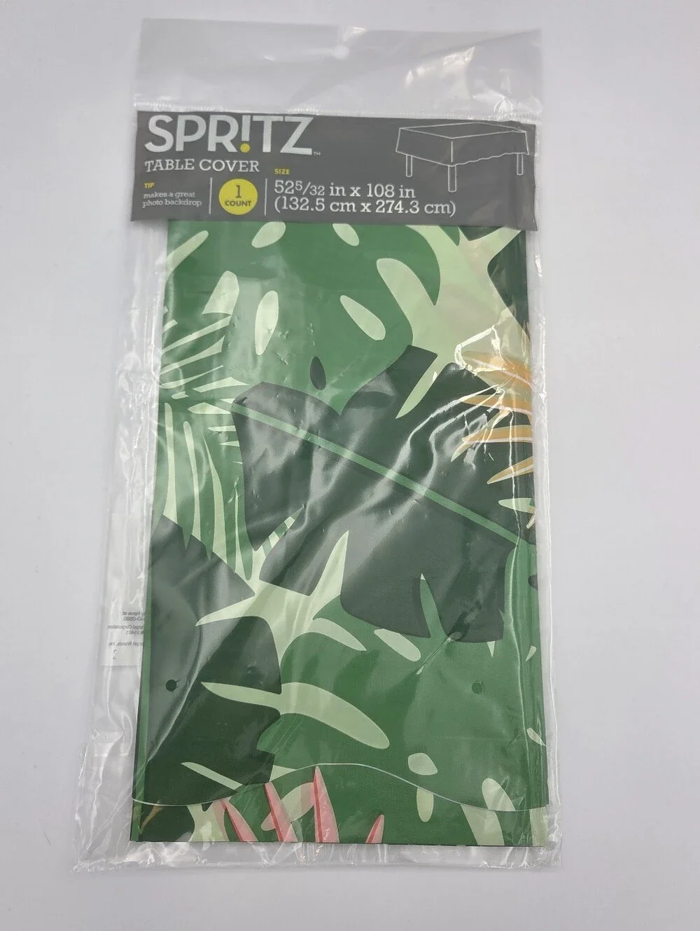 Spritz Tropical Leaf Disposable Table Covers 52 5/32in X 108 In Set Of 6 Nwt